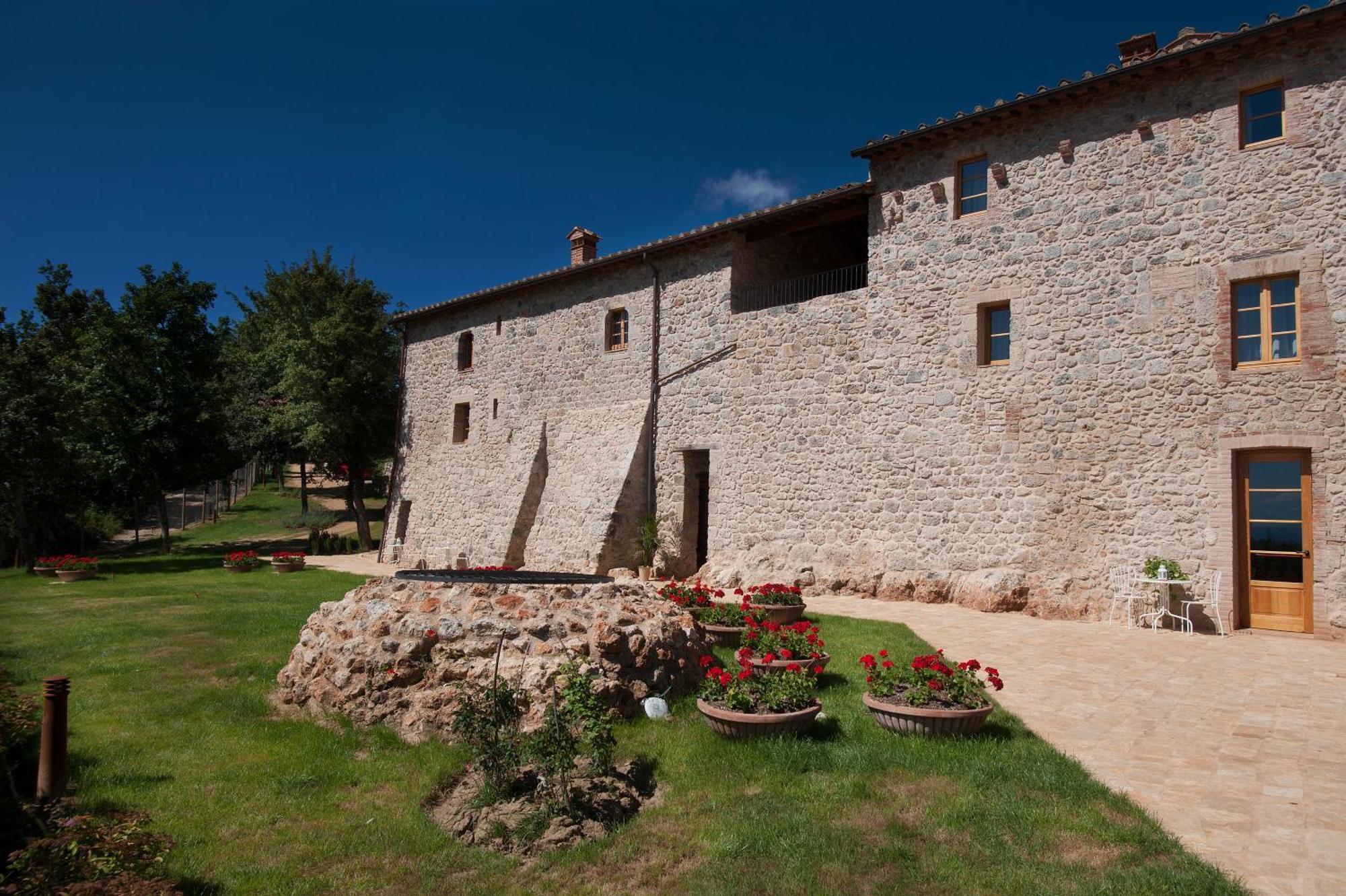 Relais La Costa Historical Residence Monteriggioni Εξωτερικό φωτογραφία