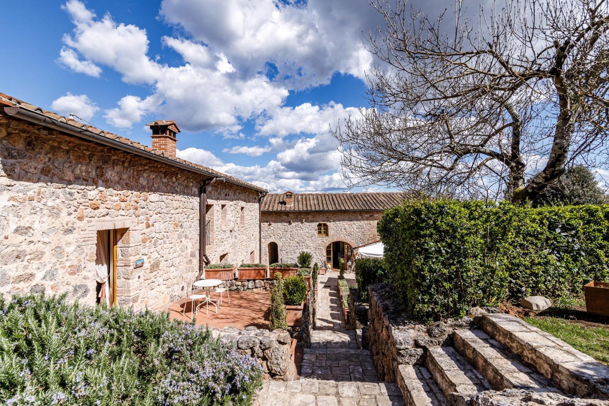 Relais La Costa Historical Residence Monteriggioni Εξωτερικό φωτογραφία