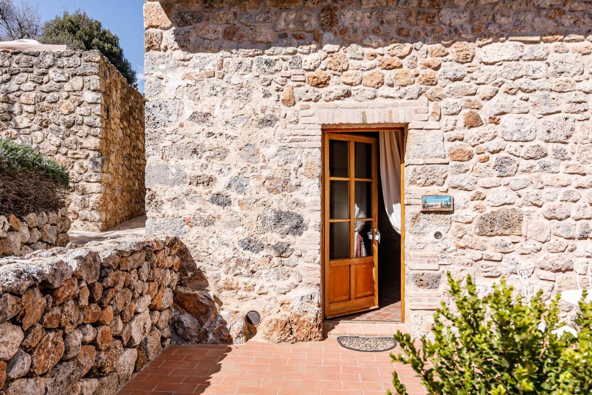 Relais La Costa Historical Residence Monteriggioni Εξωτερικό φωτογραφία