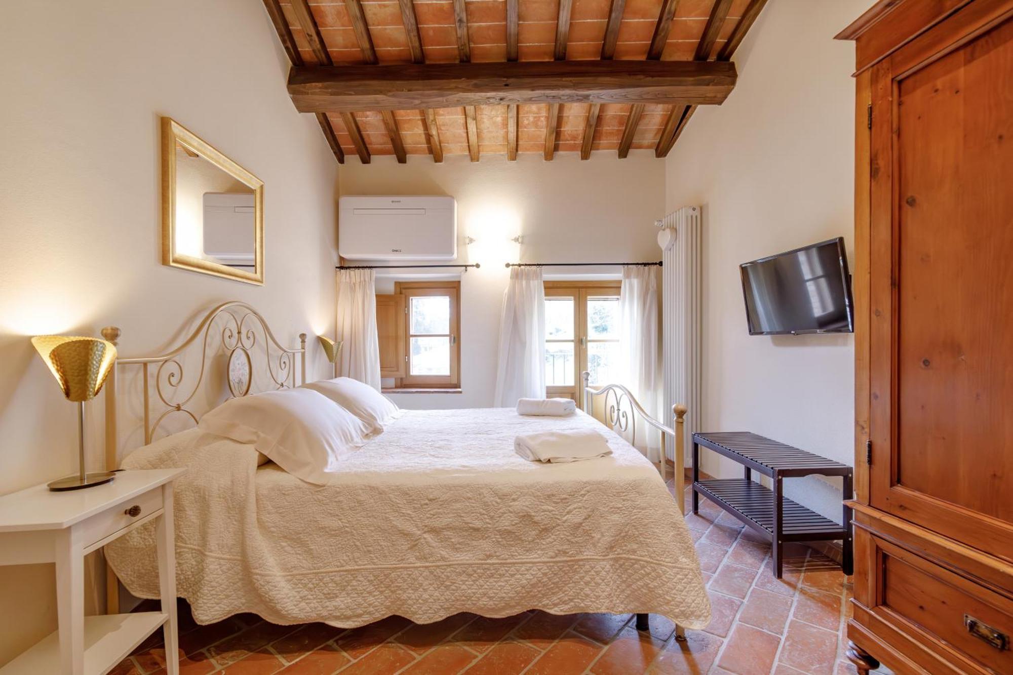 Relais La Costa Historical Residence Monteriggioni Εξωτερικό φωτογραφία